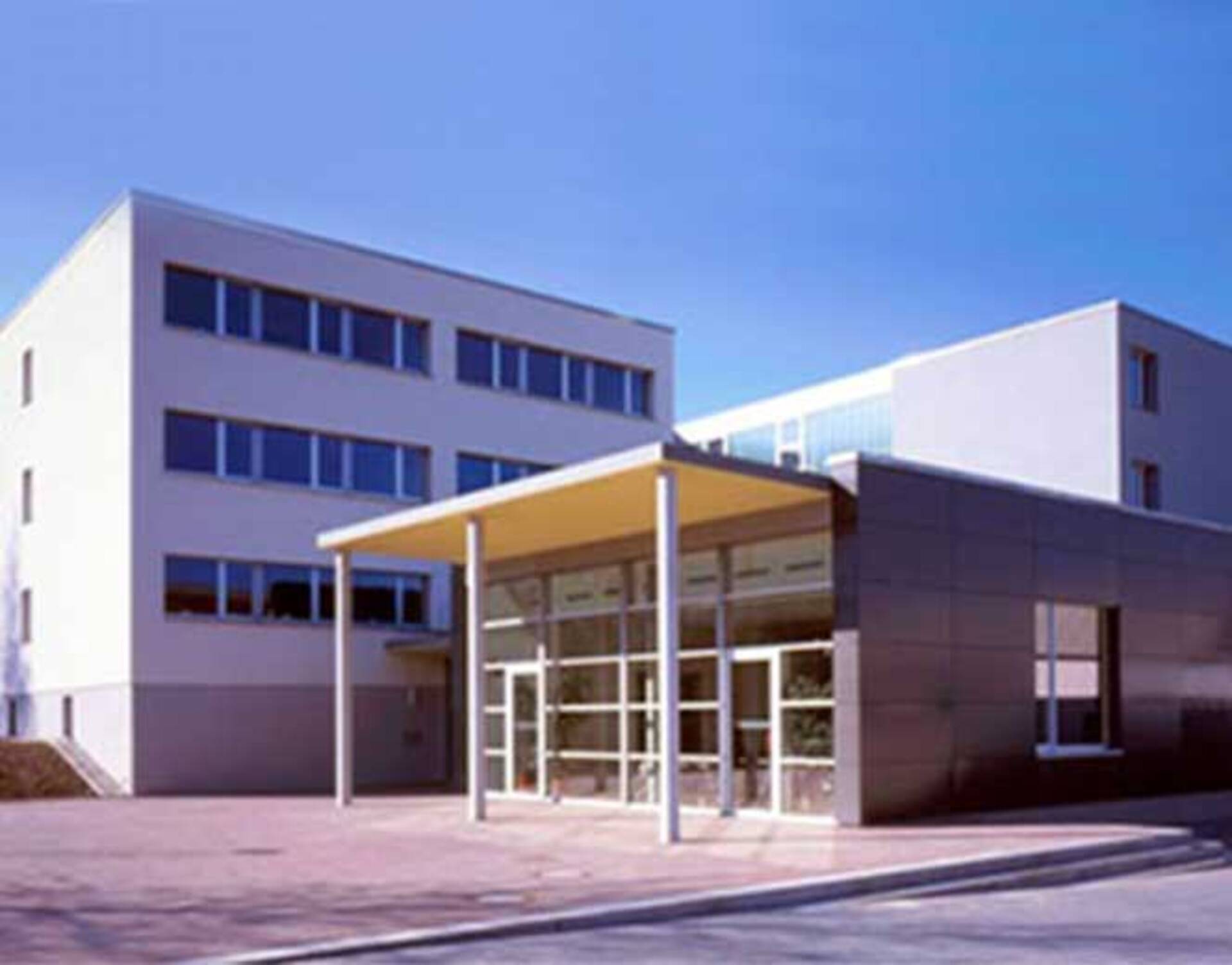 SPARTACUS Referenz Kommunale Immobilien Jena Eingang