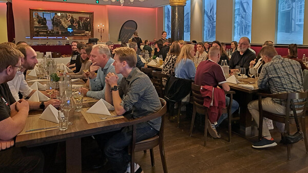 Der Vorabend des Anwendertreffens endete mit einem gemeinsamen Essen der Teilnehmer und dem N+P-Team.